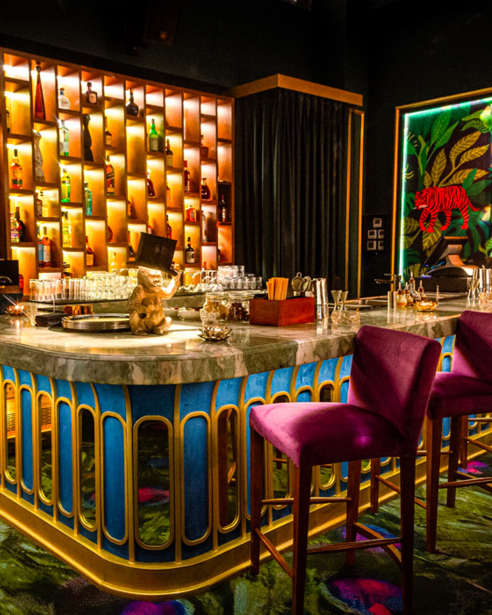Peacock Lounge